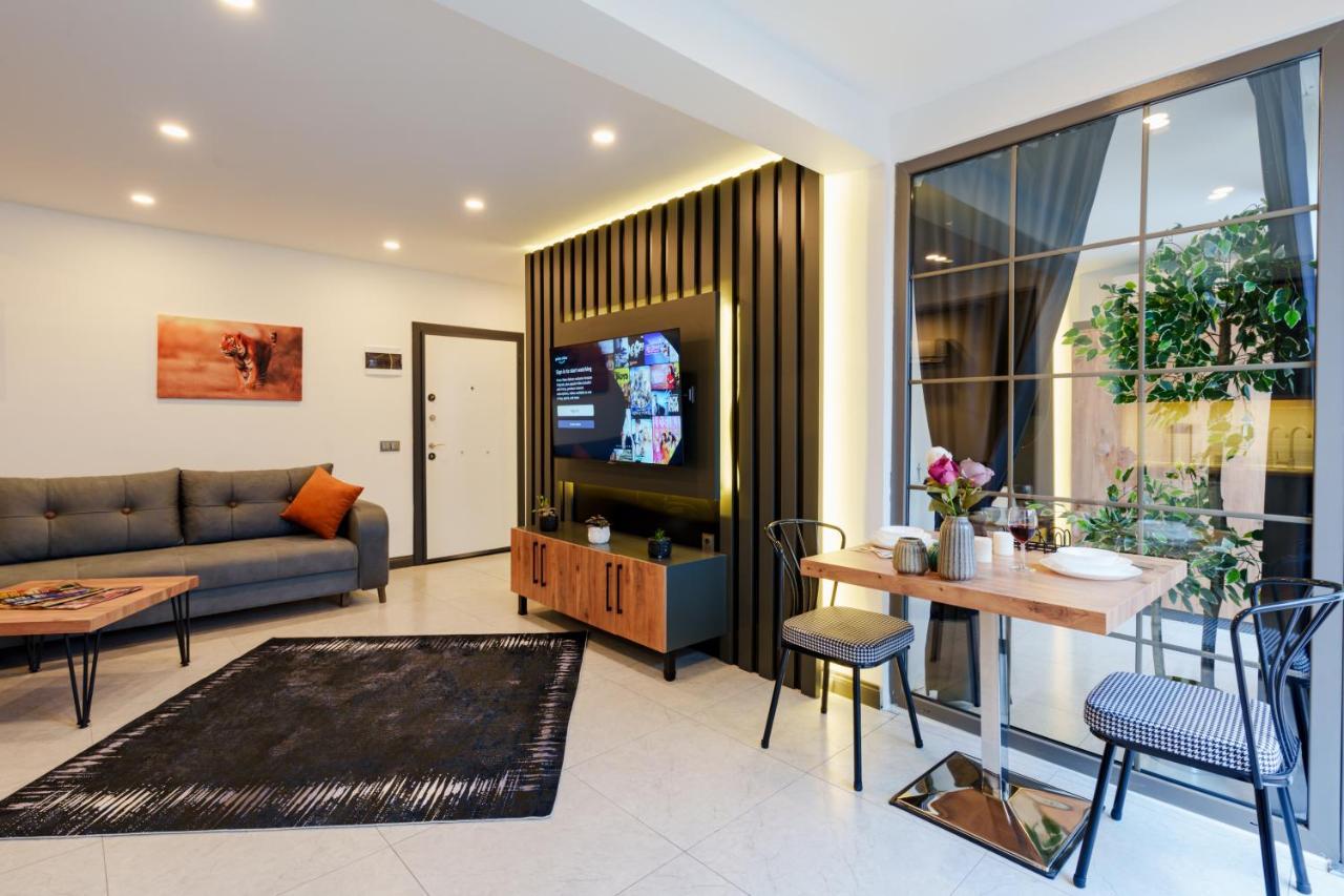Mrt Suites Lara Antalya Eksteriør bilde