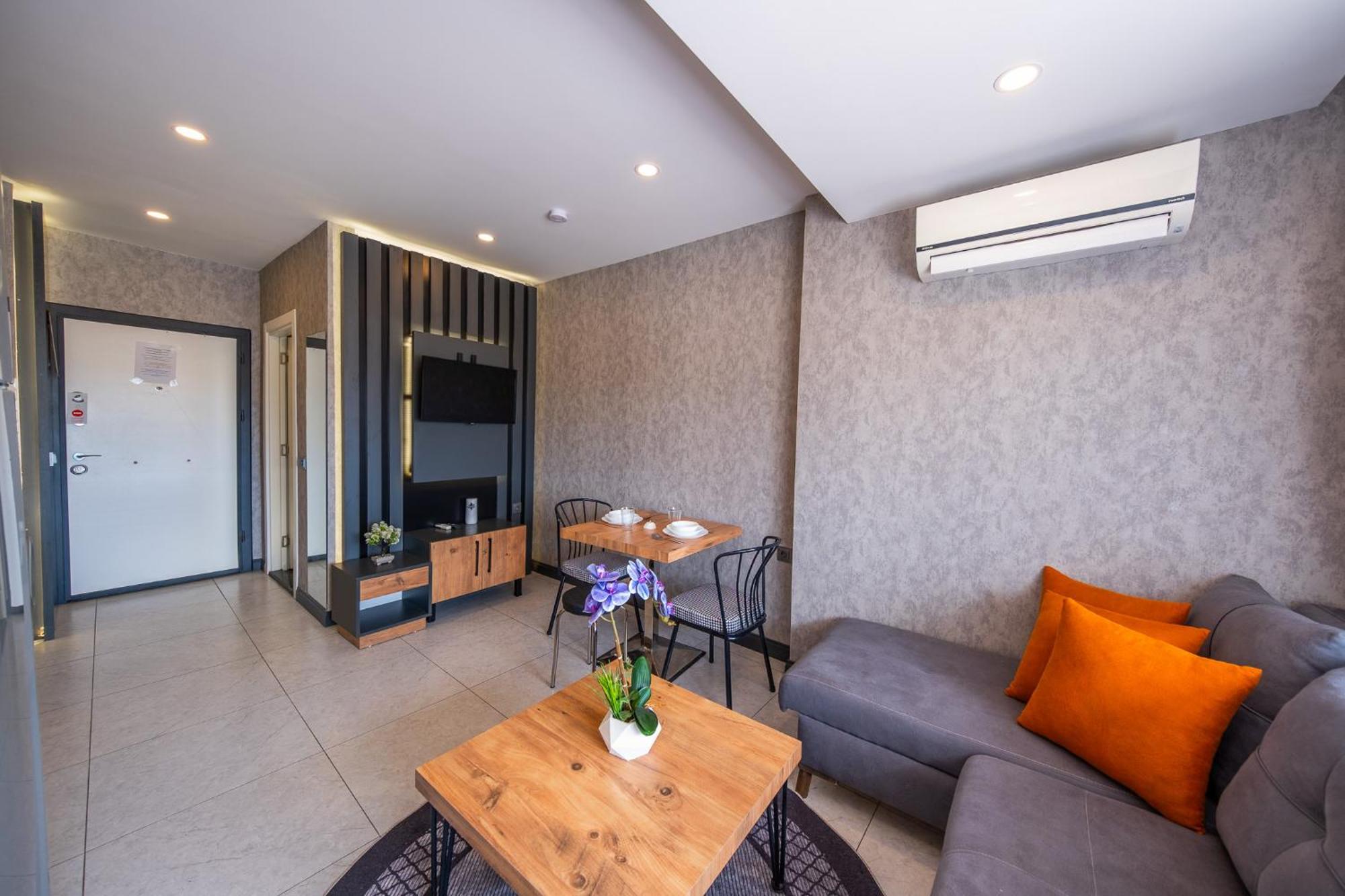 Mrt Suites Lara Antalya Eksteriør bilde