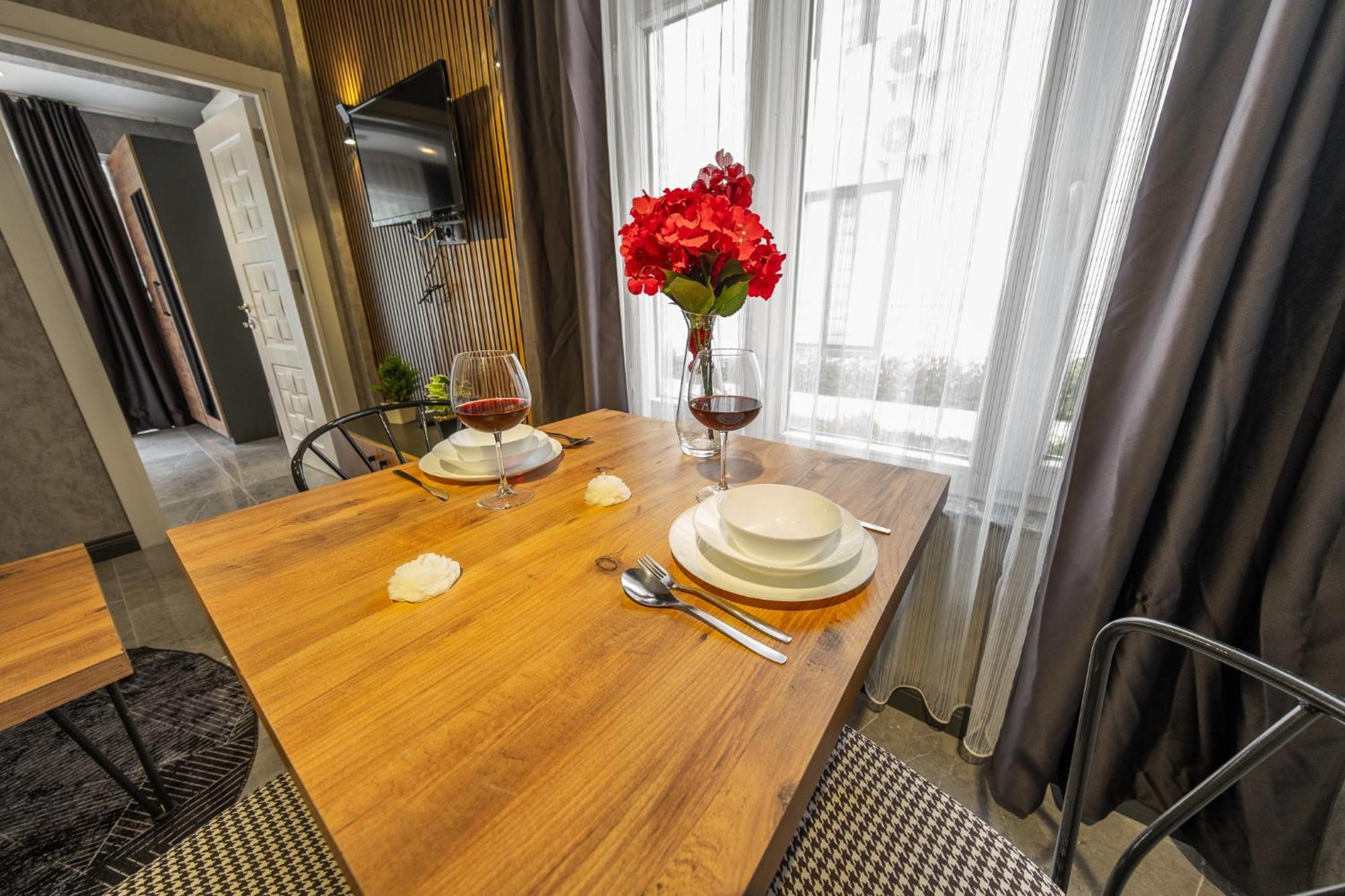 Mrt Suites Lara Antalya Eksteriør bilde