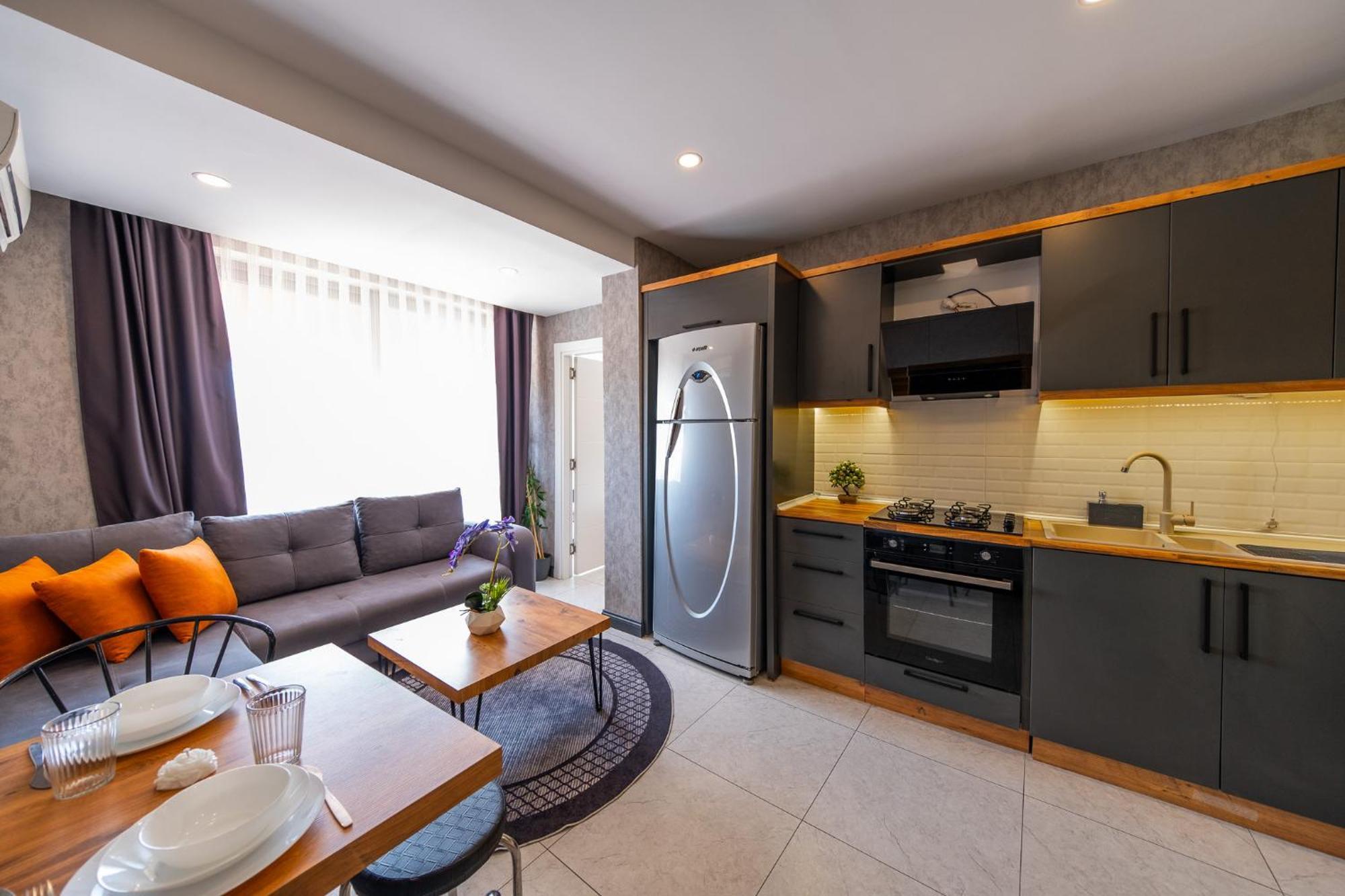 Mrt Suites Lara Antalya Eksteriør bilde
