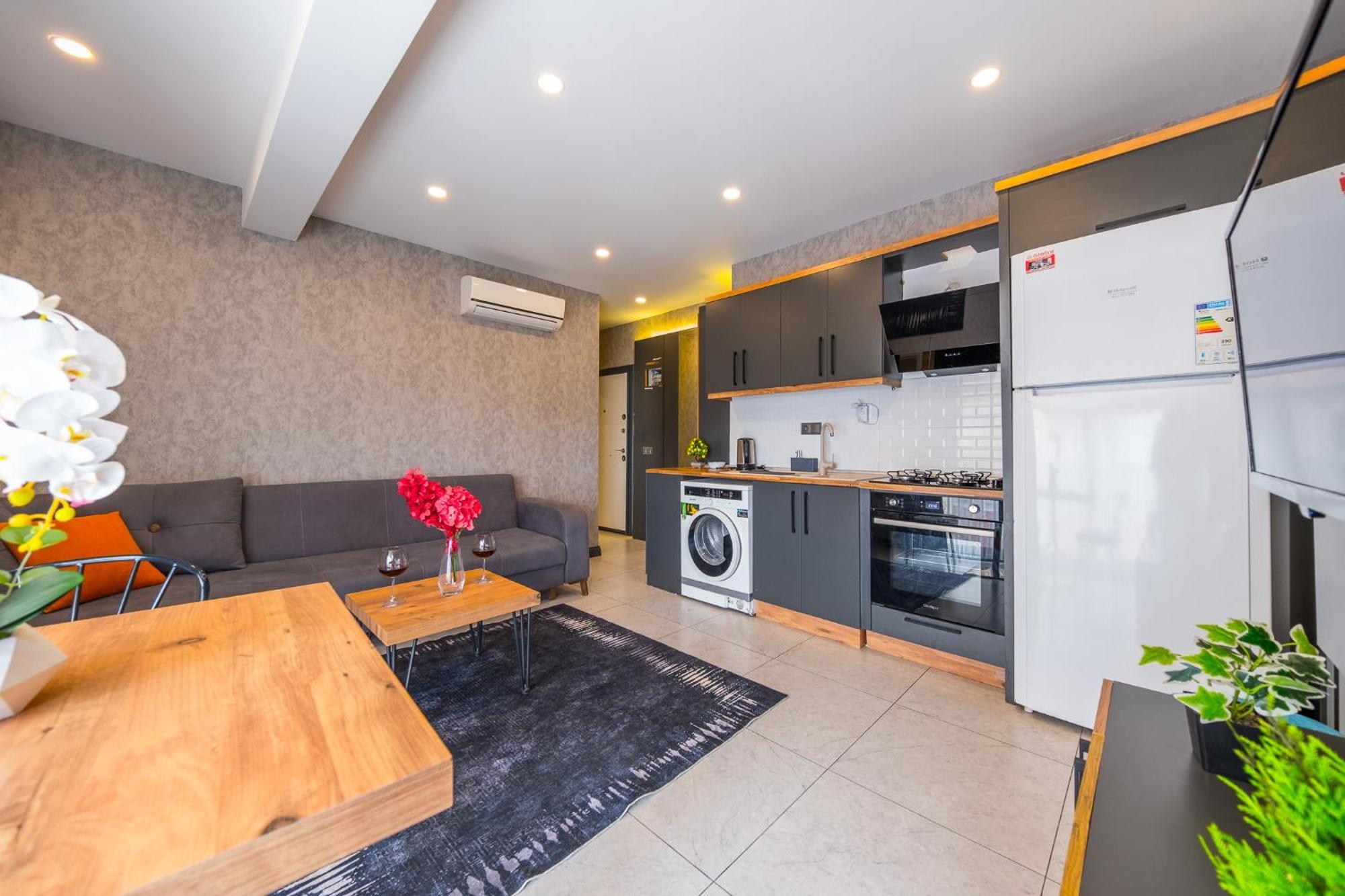 Mrt Suites Lara Antalya Eksteriør bilde
