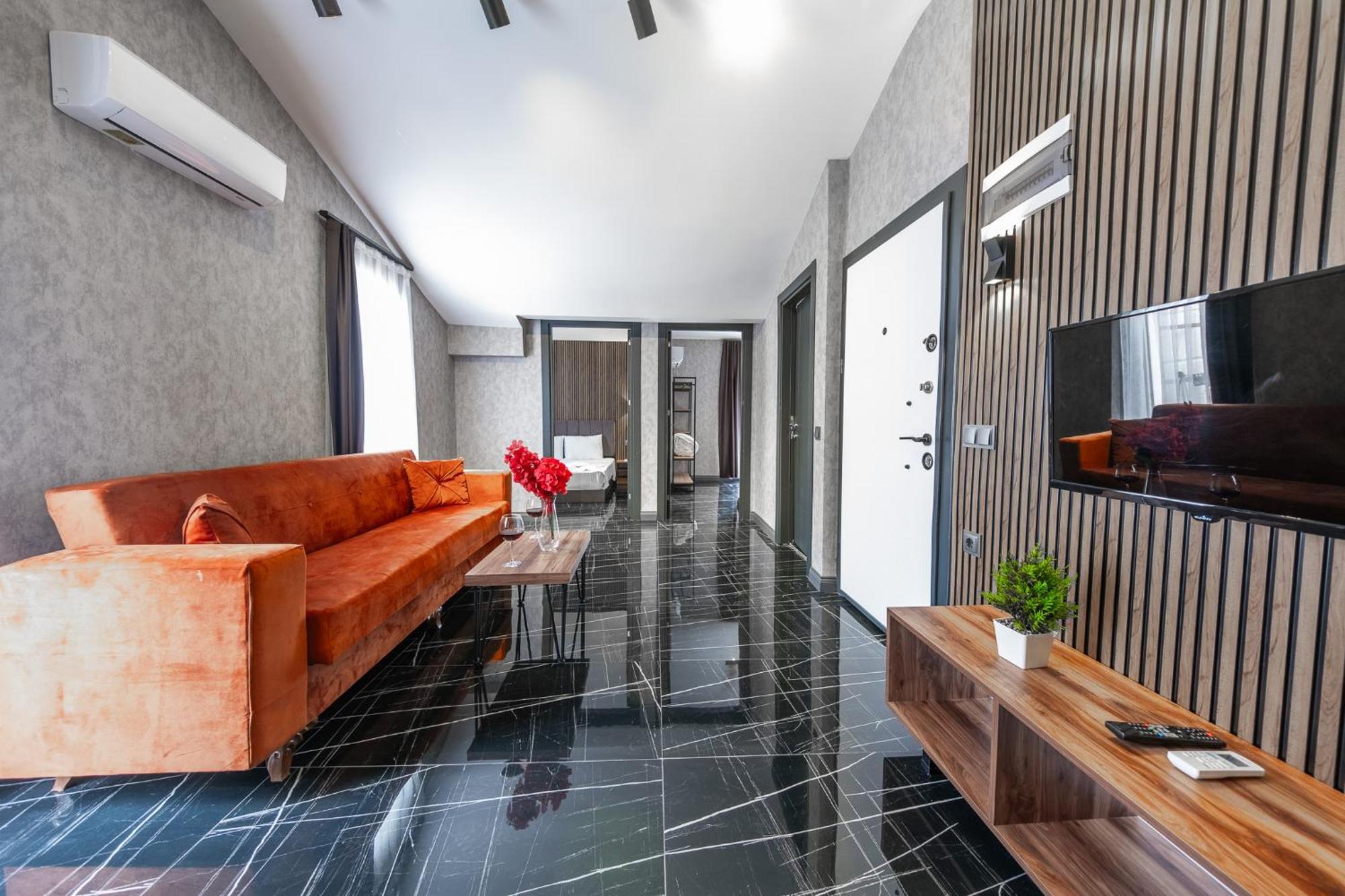 Mrt Suites Lara Antalya Eksteriør bilde