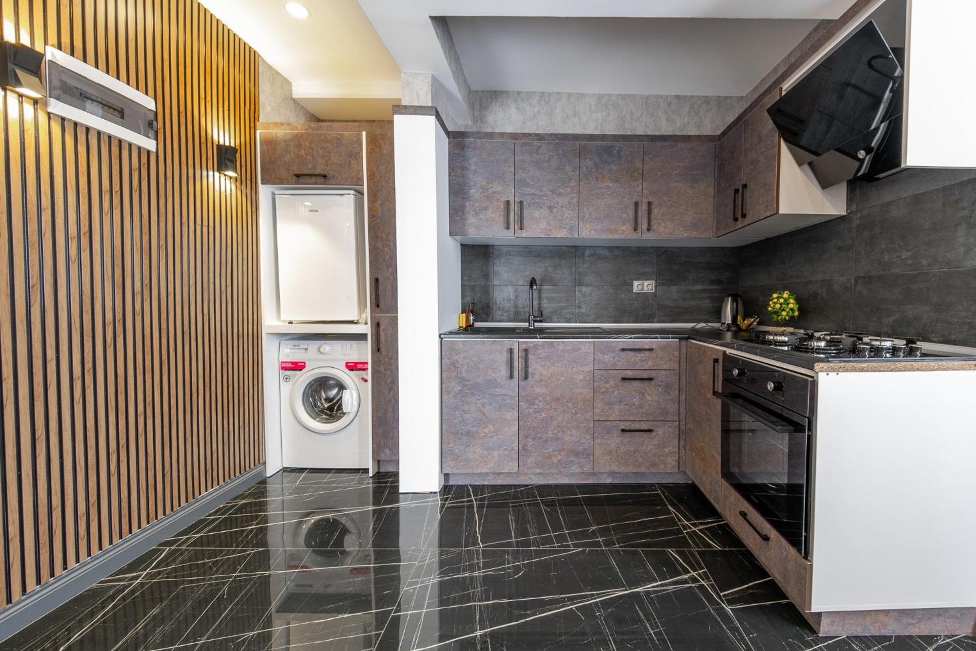 Mrt Suites Lara Antalya Eksteriør bilde
