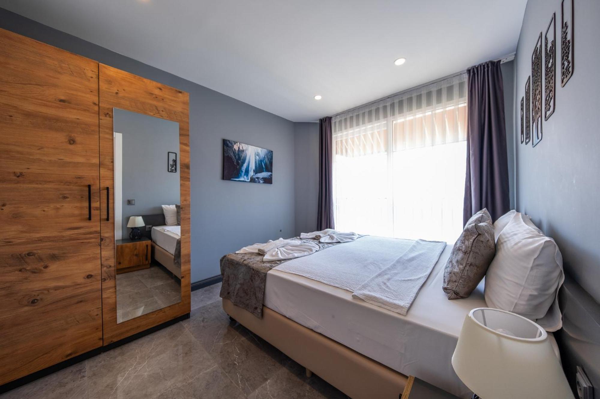 Mrt Suites Lara Antalya Eksteriør bilde