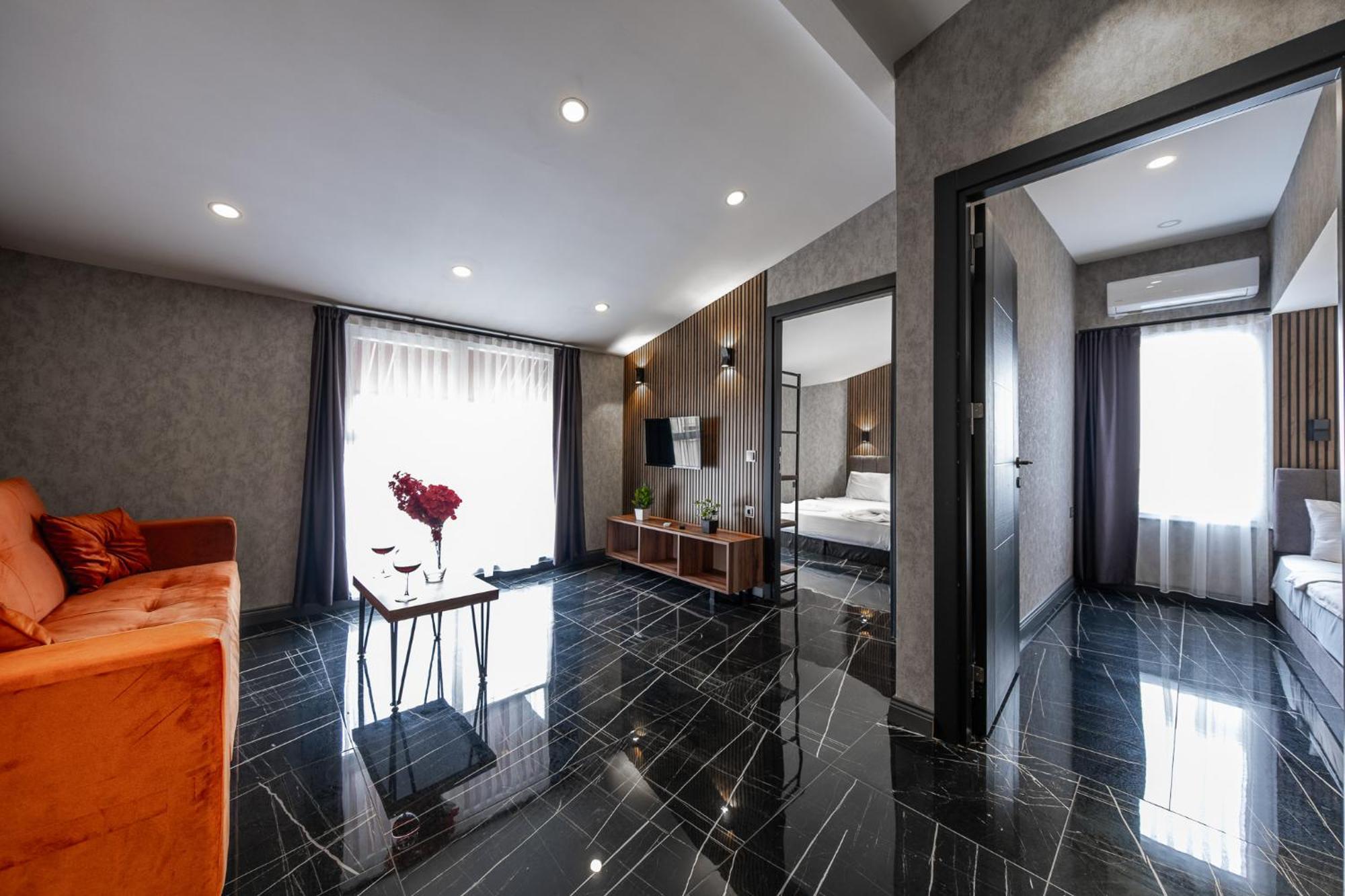 Mrt Suites Lara Antalya Eksteriør bilde