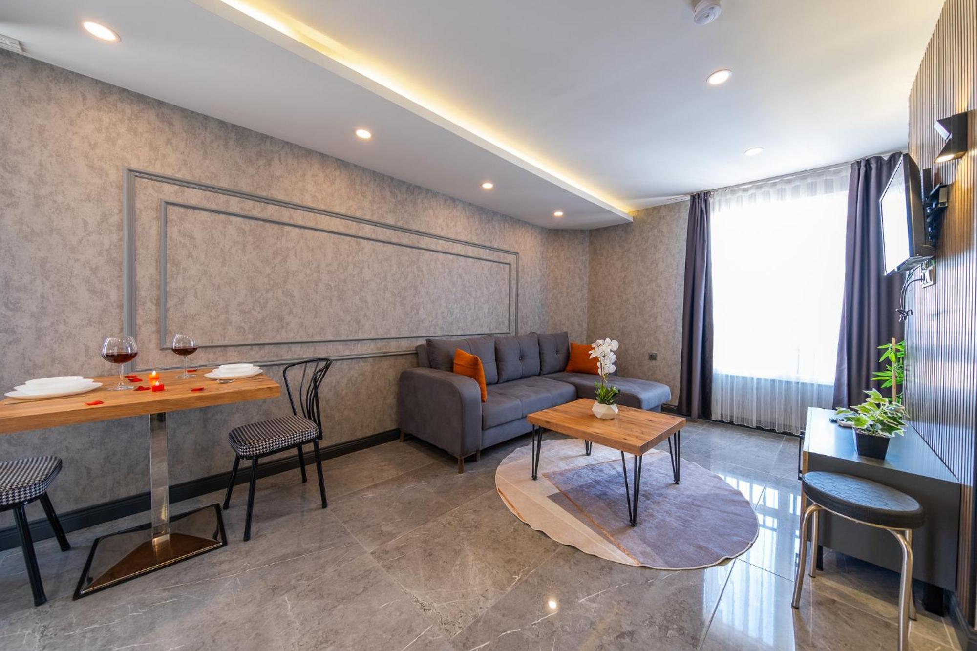 Mrt Suites Lara Antalya Eksteriør bilde